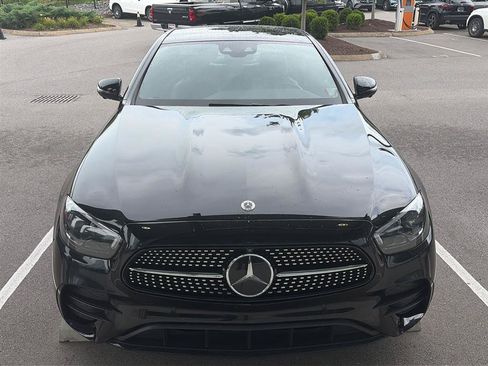 Used 2021 Mercedes-Benz E 450 4MATIC Sedan image 3