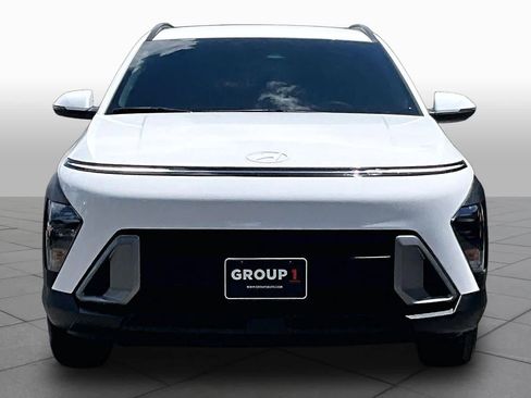 Used 2025 Hyundai Kona SEL FWD image 4