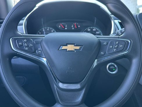 Used 2024 Chevrolet Equinox LS image 35
