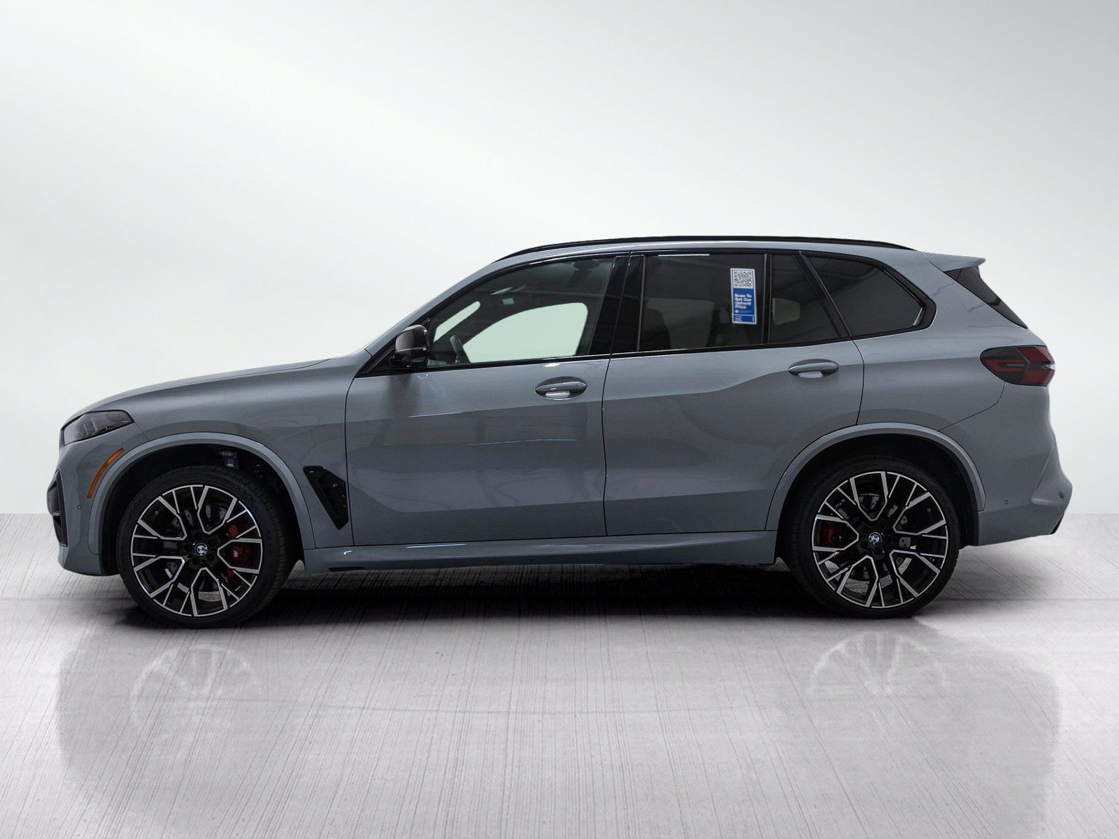 Used 2024 BMW X5 M Competition AWD/4WD image 3