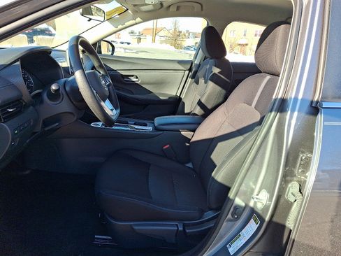 Used 2024 Nissan Sentra SV image 11