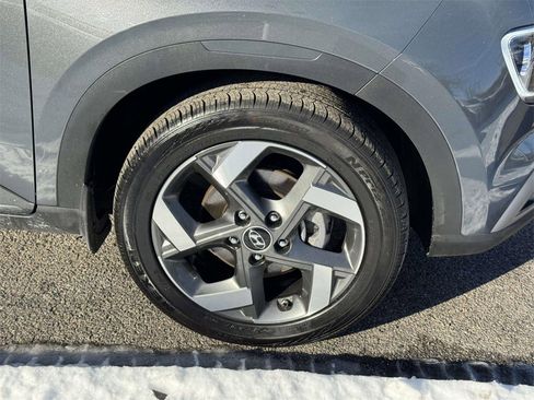 Certified 2024 Hyundai Venue Limited image 10