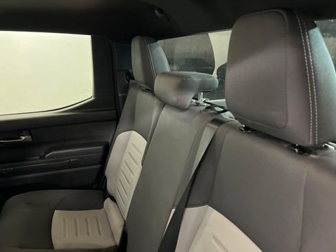 Used 2025 Toyota Tacoma TRD Off-Road image 21