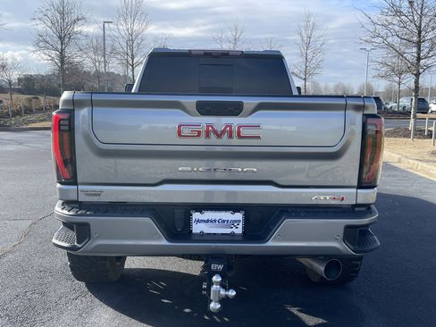 Used 2024 GMC Sierra 2500 AT4 w/ AT4 Premium Plus Package image 8