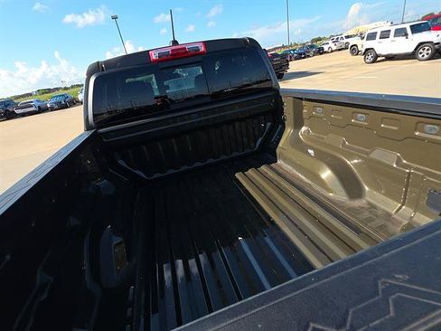 Used 2024 GMC Canyon Elevation w/ Convenience Package RWD image 10