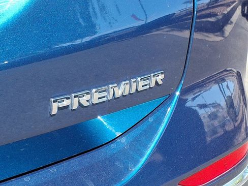 Used 2021 Chevrolet Equinox Premier image 10