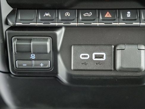 New 2026 Chevrolet Silverado 1500 Custom Trail Boss w/ Turbomax Blackout Package image 28