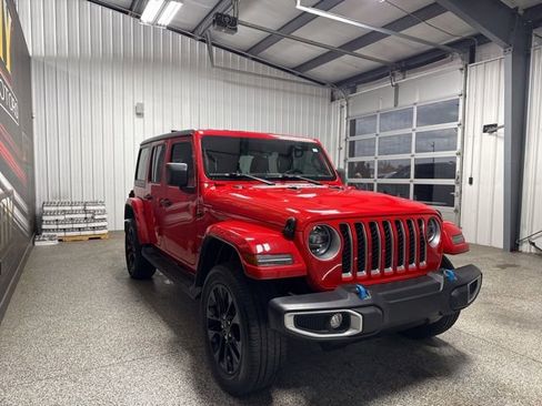 Used 2022 Jeep Wrangler Unlimited Sahara image 29