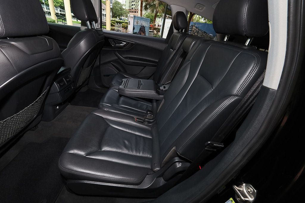 Used 2019 Audi Q7 3.0T Premium Plus AWD/4WD image 29