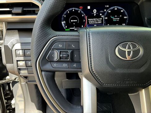 Certified 2026 Toyota 4Runner Limited AWD/4WD image 10