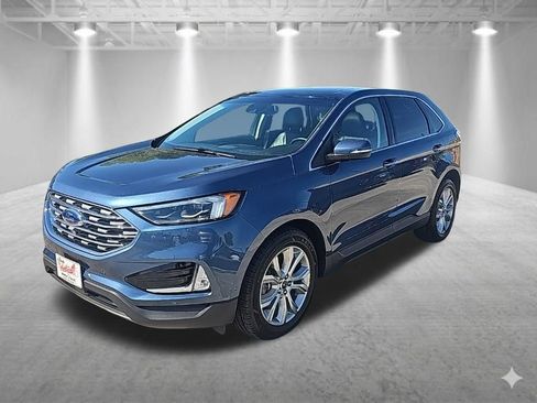 Used 2019 Ford Edge Titanium w/ Equipment Group 301A AWD/4WD image 9