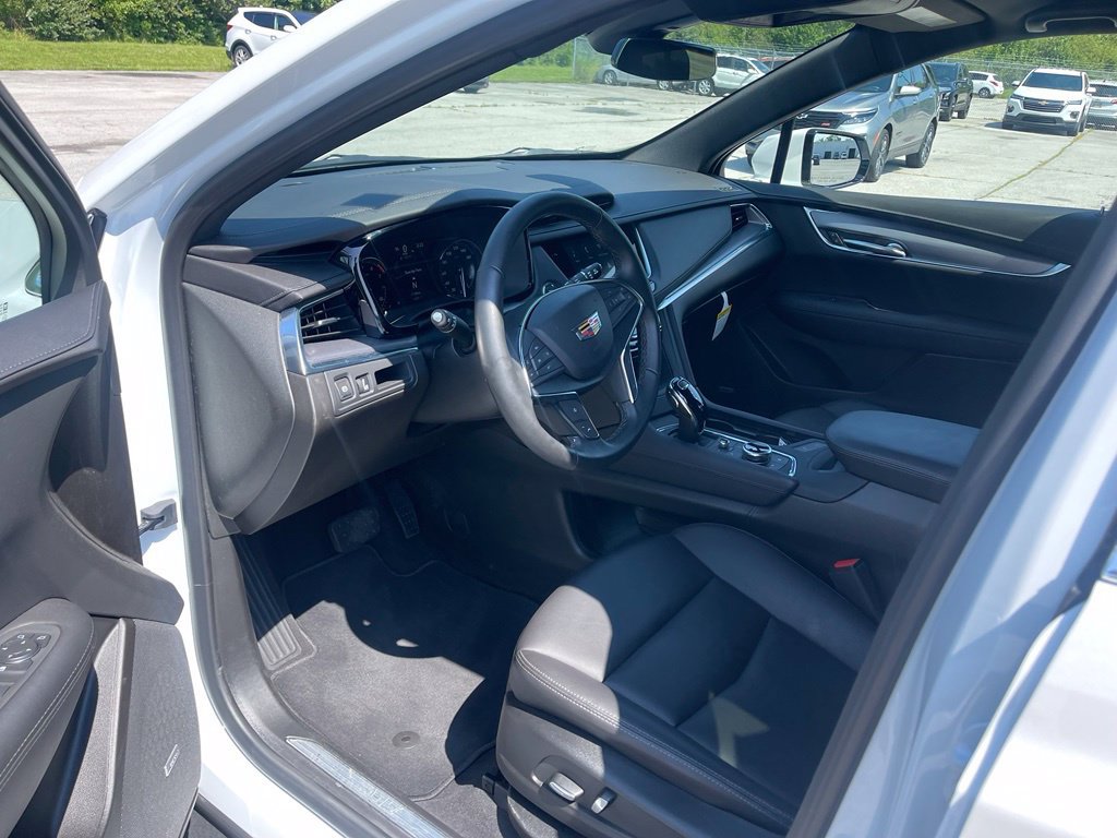 Used 2026 Cadillac XT5 Luxury FWD image 13