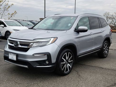 Certified 2022 Honda Pilot Touring image 3