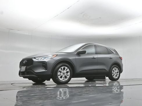 Certified 2024 Ford Escape Active FWD image 51