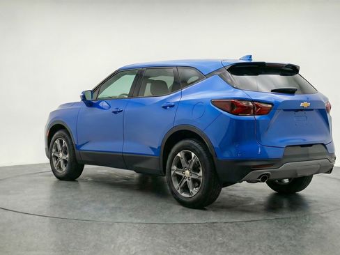 Used 2025 Chevrolet Blazer LT image 6