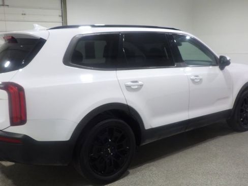 Used 2022 Kia Telluride EX w/ EX Premium Package AWD/4WD image 4