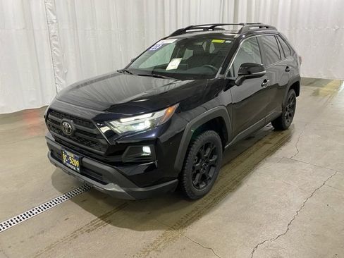 Certified 2022 Toyota RAV4 TRD Off-Road image 8
