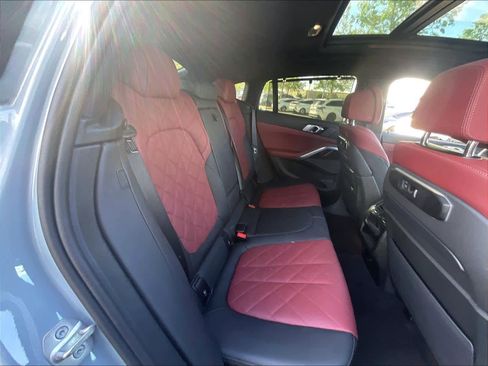 Used 2025 BMW X6 xDrive40i w/ Executive Package image 28