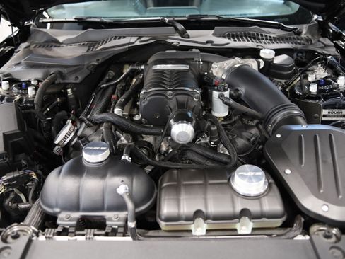 Used 2017 Ford Mustang GT Premium w/ GT Performance Package RWD image 38