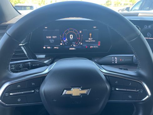 Used 2025 Chevrolet Tahoe LT AWD/4WD image 12