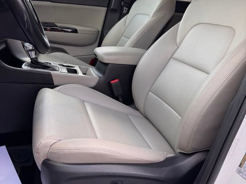 Used 2020 Kia Sportage EX FWD image 10