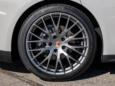 New 2026 Porsche Panamera 4 image 16