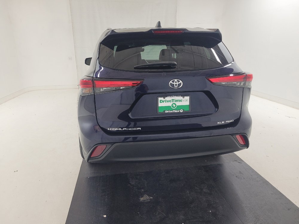 Used 2021 Toyota Highlander XLE AWD/4WD image 6