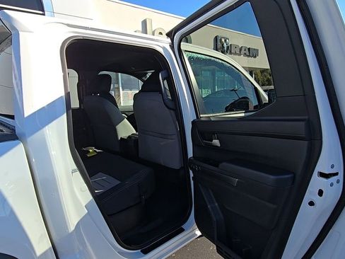 Used 2024 Toyota Tacoma TRD Sport image 18