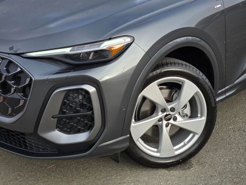New 2025 Audi Q5 Premium Plus AWD/4WD image 9