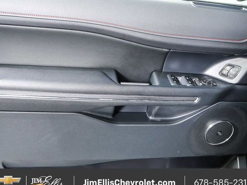 Used 2022 Ford Expedition Limited image 6