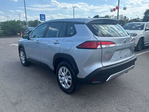 Used 2023 Toyota Corolla Cross L AWD/4WD image 5
