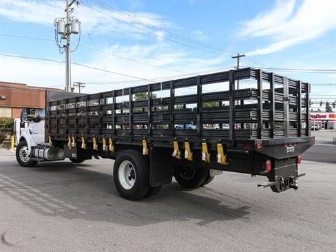 Used 2027 Ford F650 2WD Regular Cab Super Duty image 8