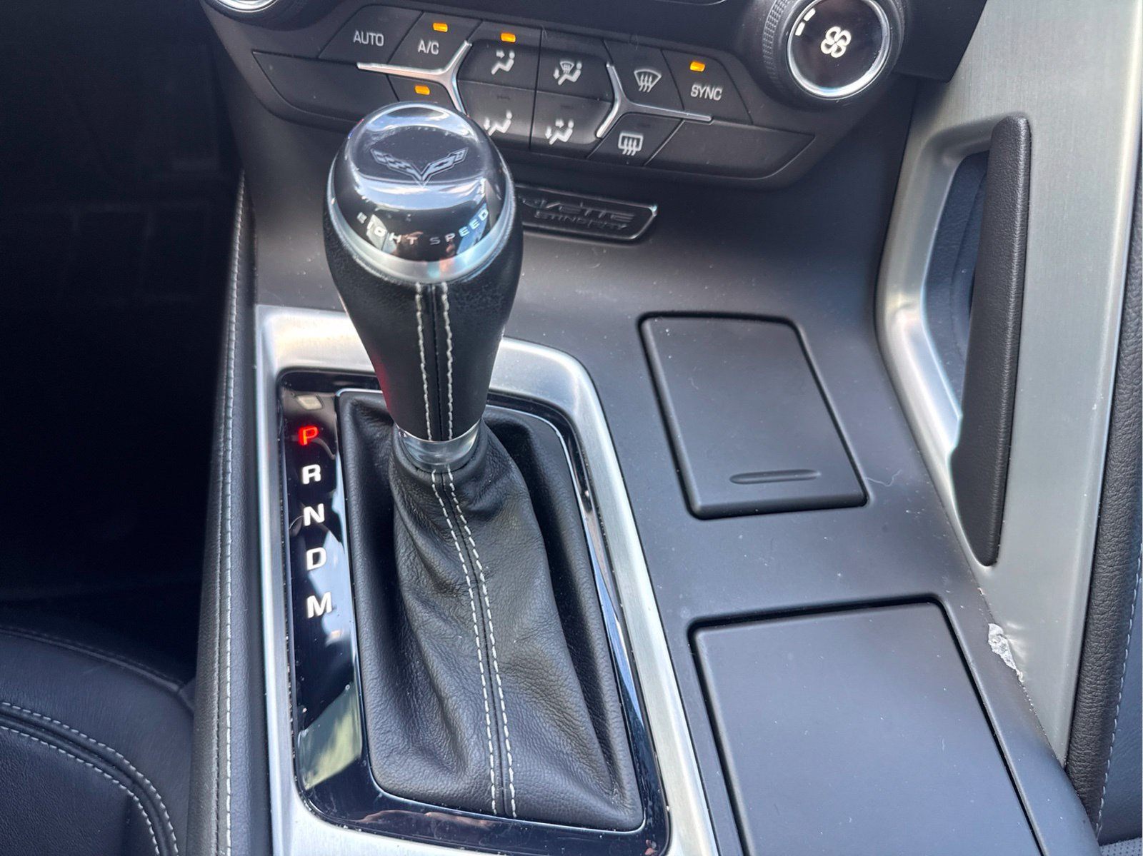 Used 2019 Chevrolet Corvette Stingray Coupe w/ 1LT RWD image 31