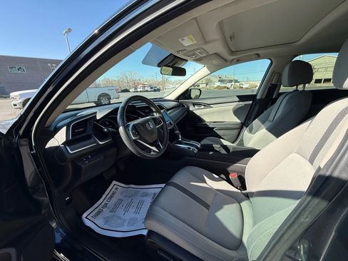 Used 2020 Honda Civic EX image 10