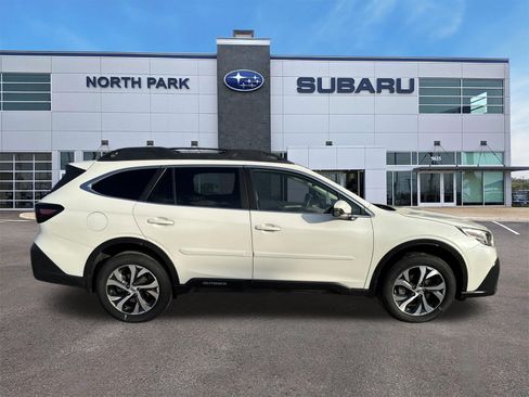 Used 2020 Subaru Outback Limited XT w/ Popular Package #2 AWD/4WD image 2