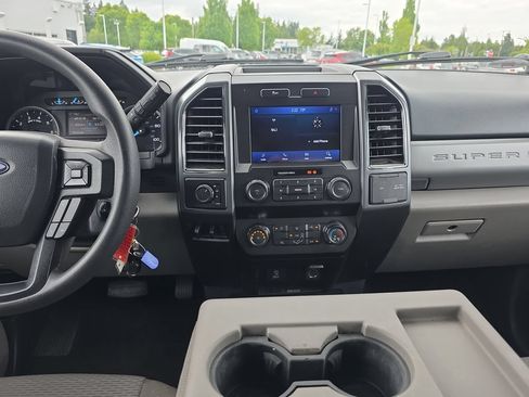 Used 2022 Ford F250 XLT AWD/4WD image 18
