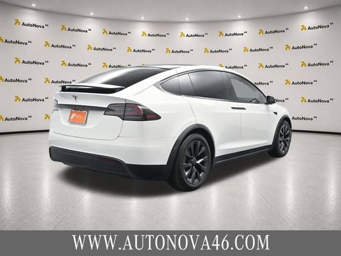Used 2022 Tesla Model X AWD/4WD image 9