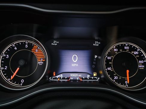 Used 2020 Jeep Cherokee Limited image 15