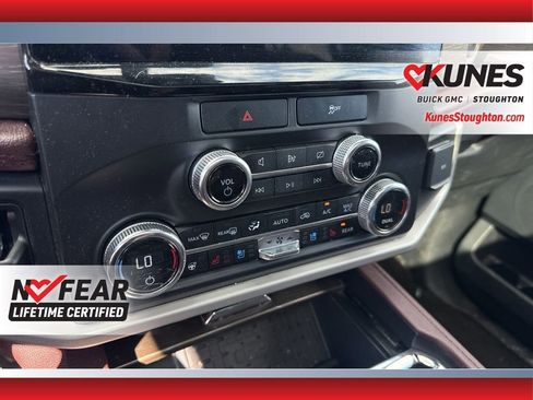 Used 2022 Ford Expedition Limited AWD/4WD image 31