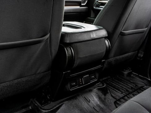 Used 2023 GMC Sierra 1500 SLE image 40