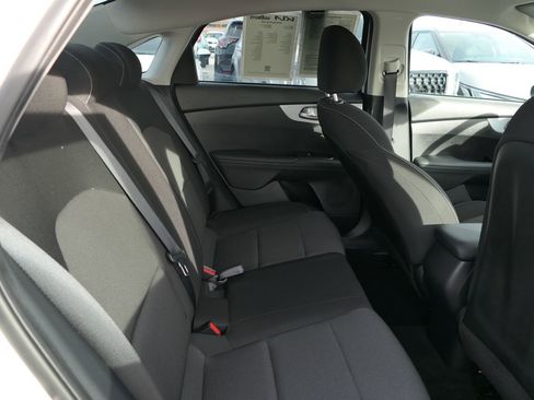 Used 2023 Kia Forte LXS w/ LXS Technology Package image 24