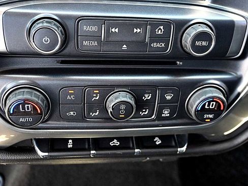 Used 2018 Chevrolet Silverado 1500 LT w/ All Star Edition AWD/4WD image 25