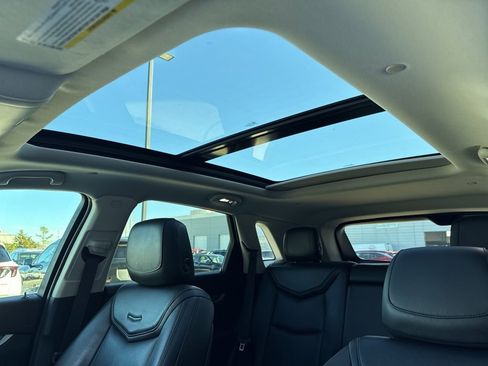 Used 2017 Cadillac XT5 Luxury image 18