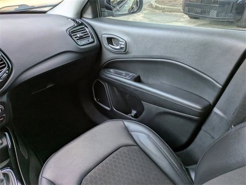 Used 2021 Jeep Compass Latitude w/ Sun and Sound Group image 18