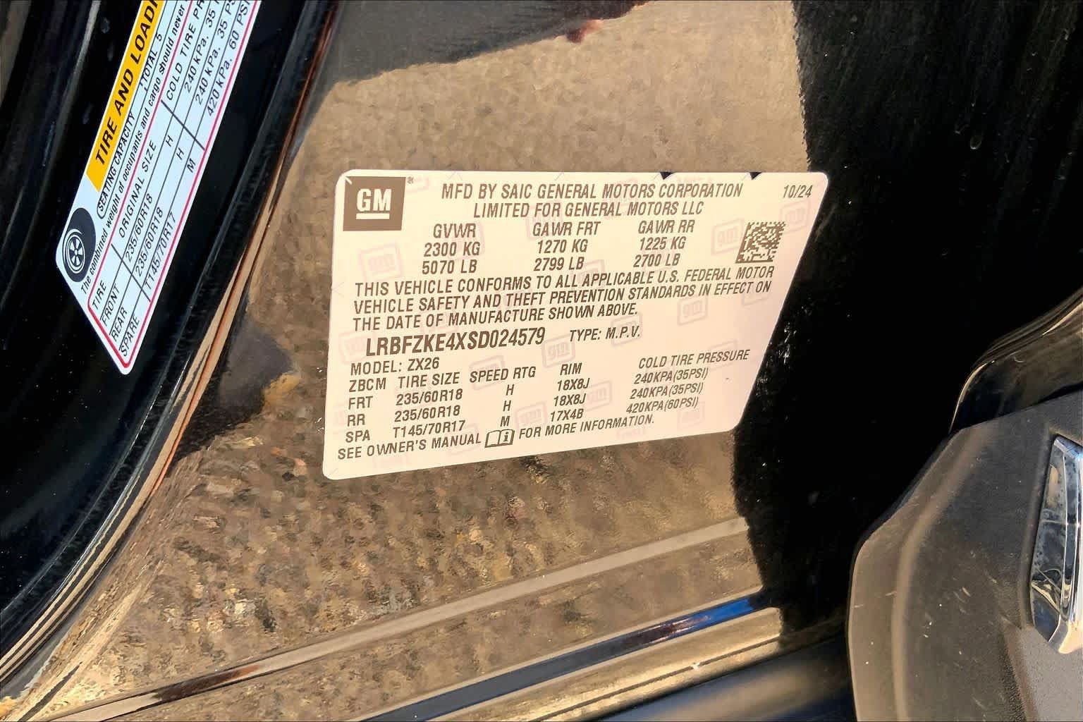 Certified 2025 Buick Envision Preferred AWD/4WD image 37