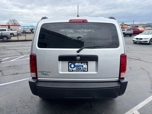 Used 2007 Dodge Nitro SXT image 6