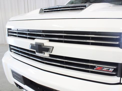 Used 2018 Chevrolet Silverado 2500 LTZ w/ Duramax Plus Package AWD/4WD image 30