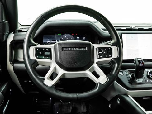 Used 2025 Land Rover Defender 110 S image 23