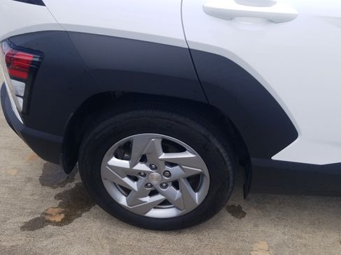 Used 2025 Hyundai Kona SE FWD image 10