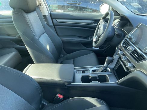 Used 2022 Honda Accord LX image 5